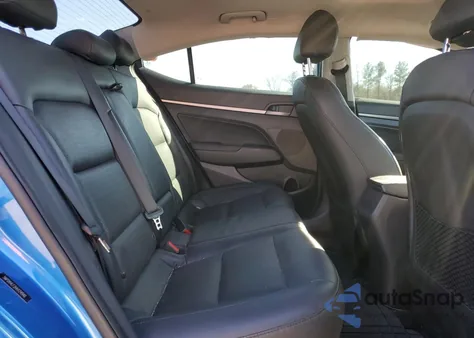 2017 Hyundai Elantra Se z USA, uszkodzony, nr VIN 5NPD84LF2HH124948